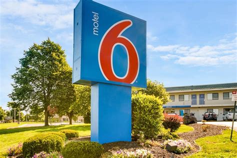 motel 6|Motel 6 .